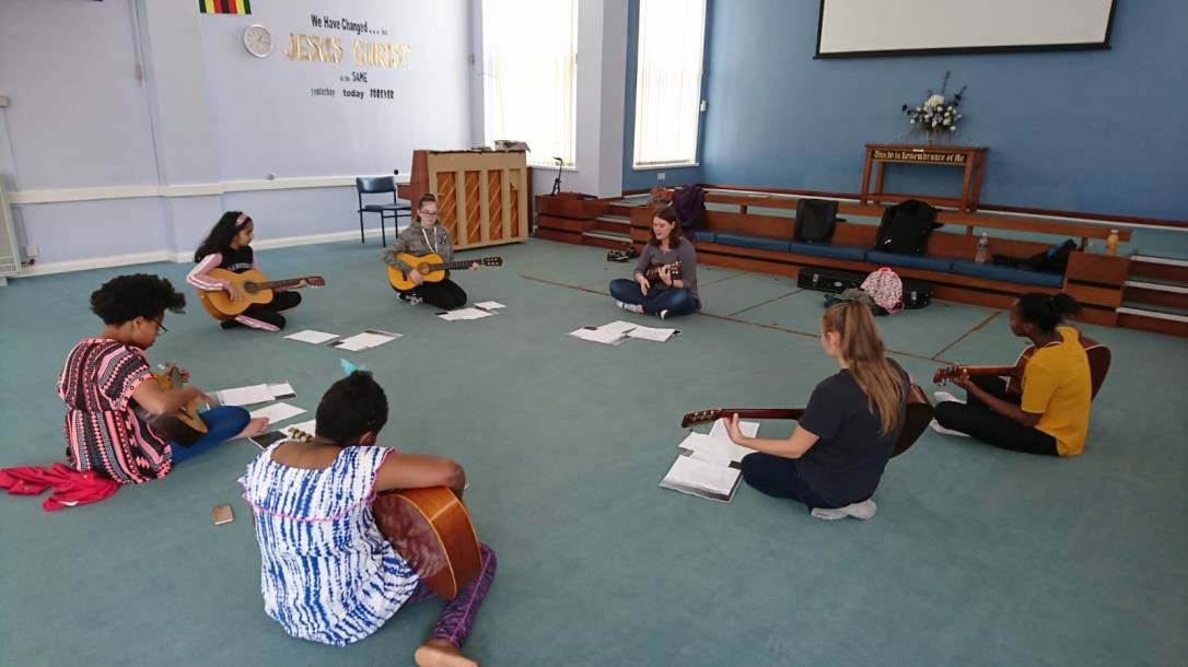 40681532_318547815564479_1851869218044116992_n